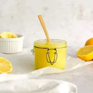 10 x jullie favoriete recepten van 2023 π
Heb je nog inspiratie nodig voor recepten in 2024? 
Zie hier de 10 beste van 2023. π
Nu ben ik benieuwd wat jouw favoriete verantwoord snoepen recept is! 
π Lemon curd
π Ontbijttaartje
π₯¨ Krakelingen
π« Brownies
π Moederdag ontbijttaartje
π₯ American pancakes met pindakaas
π§ Carrot cake muffins
π― Zelf gemaakte mosterd
π₯§ Luchtige quiche met asperges en parmaham
π₯ Mango kip salade 
Alle recepten zijn te vinden op deverantwoordesnoeper.nl π
Sla de post op voor later zodat je hier altijd inspiratie uit kan halen!π
#verantwoordsnoepen #verantwoordelevenstijl #verantwoordafvallen #recepten #receptinspiratie #bestof23 #watetenwevandaag #gezond #gezondeten #gezonderecepten #lemoncurd #ontbijttaartje #onbijt #ontbijtinspiratie #krakelingen #brownies #pancakes #pindakaas #americanpancakes #carrotcake #muffin #mosterd #quiche #mangodip #mangokipsalade #afvallenzonderdieet #afvallen #afvallenzonderhonger #zondertoegevoegdesuikers #zonderpakjesenzakjes