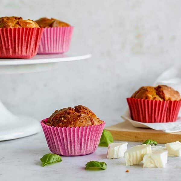 Hartige muffins met de italiaanse smaak